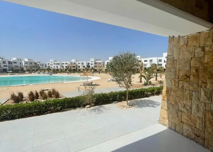 Apartment Luxurious Ground Floor *
