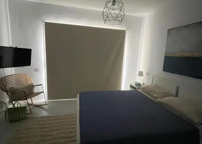 Luxurious Ground Floor *